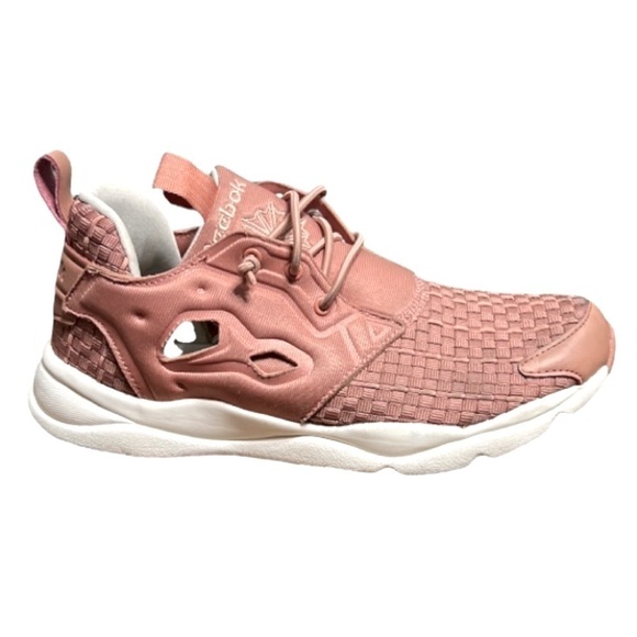 Reebok Furylite Woven Sneakers
Rustic clay desert stone and Chalk size 7 - Picture 5 of 17